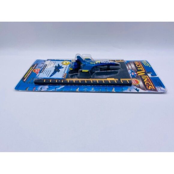 Hot Wings F-18 Hornet Die Cast Collectible Plane 2009 Edition - Picture 12 of 12